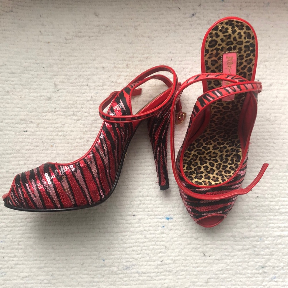 Pin Up type Betsey Johnson sequin heels. Slightly used. Looks like new.